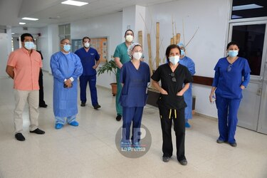 Personal del hospital San Miguel Arcángel reclama pagos adeudados