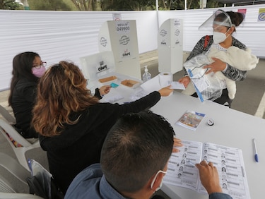 Zonas rurales reducen a menos de 5 mil votos la ventaja de Keiko Fujimori sobre Pedro Castillo en Perú
