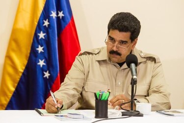 Maduro anunciará ofensiva para contener guerra económica