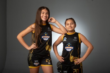 Estudio, baloncesto y sueños: la inspiradora historia de Annalucía y Mía Bethancourt 