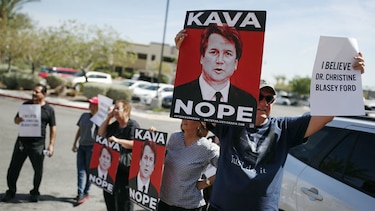 Trump cede y FBI revisará antecedentes de Kavanaugh
