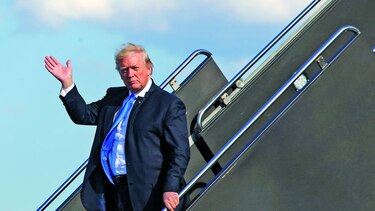 Trump tacha de ‘cobarde’ a exjefe del FBI James Comey