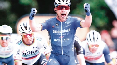 Cavendish resucita con 36 años; Van der Poel sigue líder