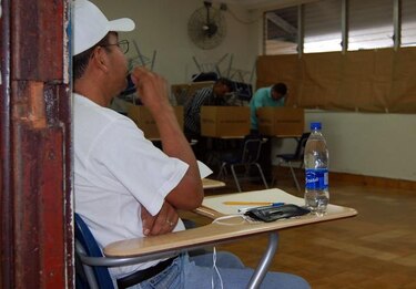 Desde hoy rige ley seca por elecciones en el circuito 2-4