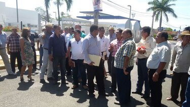 Ediles santeños protestan por falta de respuesta gubernamental ante crisis del agua