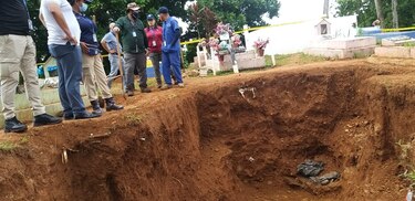 Fiscalía logra ubicar restos humanos de víctimas de la invasión en un cementerio de Colón