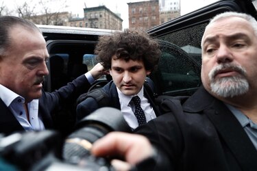 El fundador de FTX se declara no culpable de delitos de fraude en Nueva York
