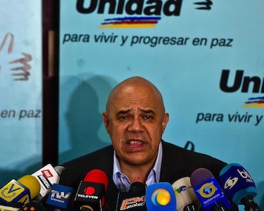 Oposición convoca protestas para exigir avances en proceso revocatorio contra Maduro