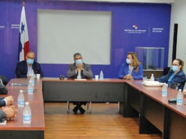 Médicos asesores, con nuevo rol ante la crisis