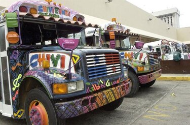 Concejo regula las ‘chivas parranderas’ en la capital