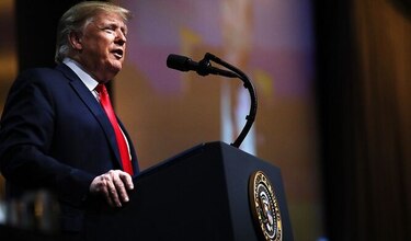 Demócratas anuncian batería de audiencias públicas en investigación contra presidente Trump