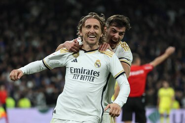 El Real Madrid golea al Villarreal, pero pierde a Alaba y Mendy