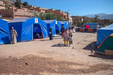 Los niños afectados por el terremoto retomarán las clases el lunes en tiendas e internados