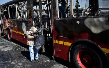 Ascienden a 10 los muertos en protestas contra violencia policial en Bogotá y alrededores