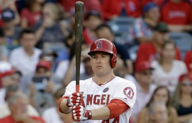 Trumbo pasa a los Diamondbacks en un canje entre tres equipos