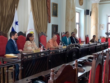 Consejo Municipal de Panamá aprueba entregar 25 mil dólares a cada junta comunal para enfrentar efectos del coronavirus 