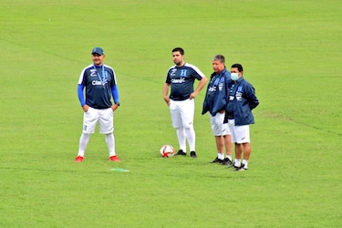 Honduras revela la lista de sus jugadores convocados para enfrentar a Panamá