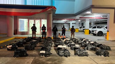 Incautan 1,162 paquetes de presunta droga en un puerto de Colón