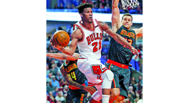 Bulls ganan duelo a Hawks en la NBA