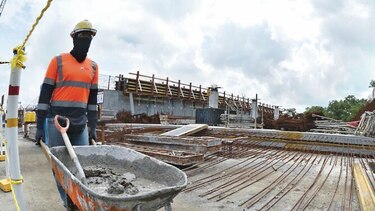 FMI rebaja a 4.3% proyección de crecimiento de Panamá