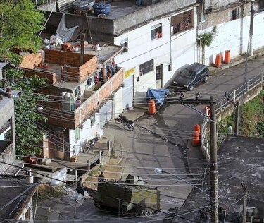 Disturbios en favela de Río de Janeiro tras muerte de joven