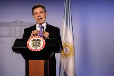 Santos niega que las armas cubanas incautadas en Panamá fueran para las FARC