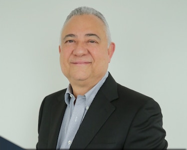 Un militante de la vieja escuela del PRD reemplaza a Muñoz