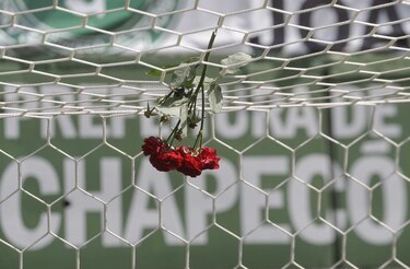 Colombia recuerda al Chapecoense, el equipo que perdió las alas en sus montañas