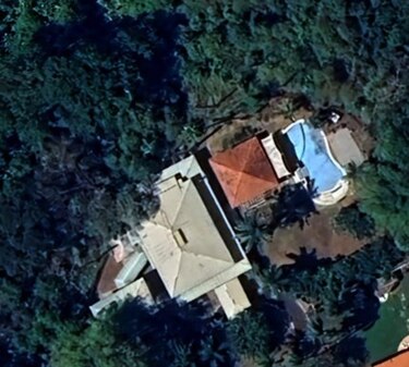 Contralor admite dudas sobre millonaria remodelación de la villa diplomática