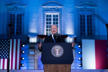 Con unas pocas palabras, Joe Biden desdibuja el mensaje de Estados Unidos sobre Ucrania