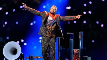Justin Timberlake brinda espectáculo recargado en el Super Bowl