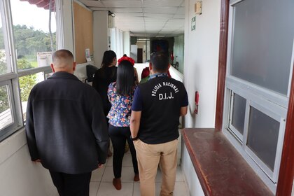 Detención provisional para exfuncionarios de la DGI tras audiencia por caso de desfalco en e-Tax