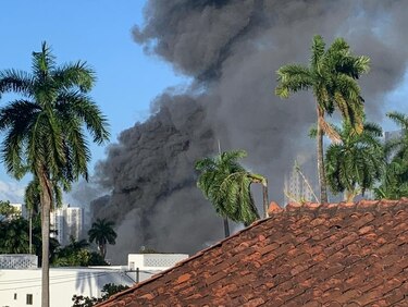 Bomberos reportan incendio en calle Tercera en Parque Lefevre