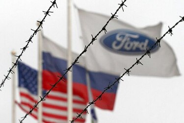 Ford reduce drásticamente sus actividades en Rusia