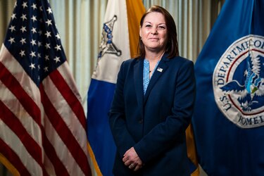 La jefa del Servicio Secreto asume responsabilidad por ataque contra Trump pero no dimite