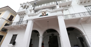 Ordenan el cierre de oficinas públicas al mediodía del jueves 6 de abril por Semana Santa