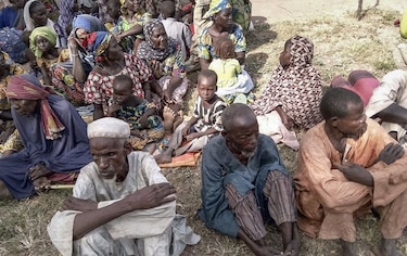 El Ejército nigeriano dice haber rescatado a más de 300 rehenes de Boko Haram