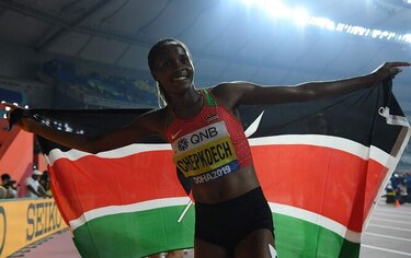 Chepkoech consigue récord en los 3 mil metros con obstáculos