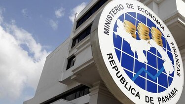 Las contradicciones del MEF