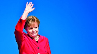 Ángela Merkel  seguirá al frente de su partido