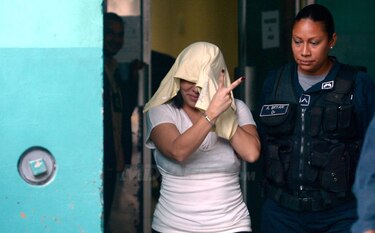 Se reanuda juicio de abogada implicada en doble homicidio