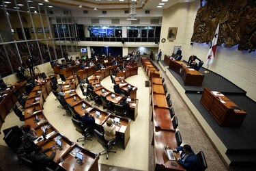 ‘Mejor salario’, desafío para Cortizo y la Corte