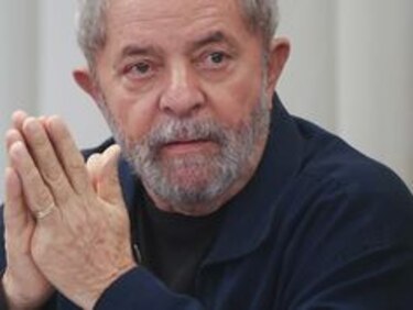 Policía brasileña allana casa de Lula da Silva y lo lleva a declarar por fraude Petrobras