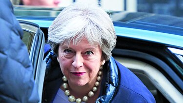 May endurece postura para lograr el ‘ brexit’