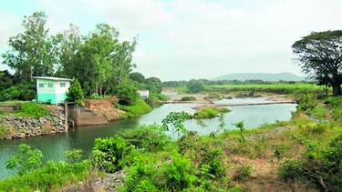 Comienza segunda fase de construcción de dique en el río Chico