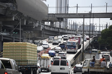 ATTT convocará a plataformas de transporte para registrarse bajo nueva regulación y exigirá certificado 
