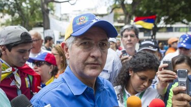 Hija de encarcelado alcalde venezolano Antonio Ledezma le pide apoyo a Mujica