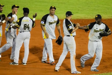 Magallanes asegura pase a la semifinal en serie caribeña