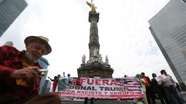 México anuncia medidas para proteger de 'abusos' a connacionales en Estados Unidos