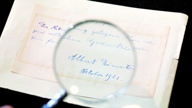 Carta de Albert Einstein es vendida por más de 100 mil dólares